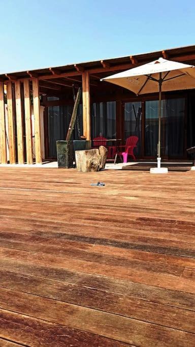 Beautiful Chalet With Wifi And Free Parking Arona  Eksteriør bilde
