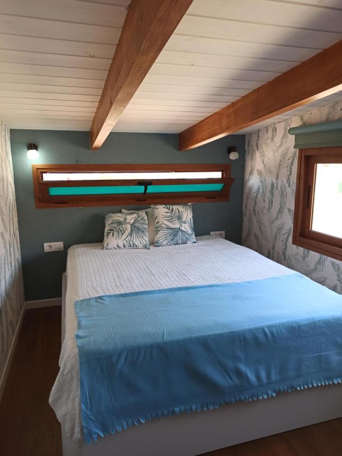 Beautiful Chalet With Wifi And Free Parking Arona  Eksteriør bilde