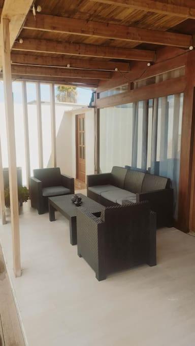 Beautiful Chalet With Wifi And Free Parking Arona  Eksteriør bilde