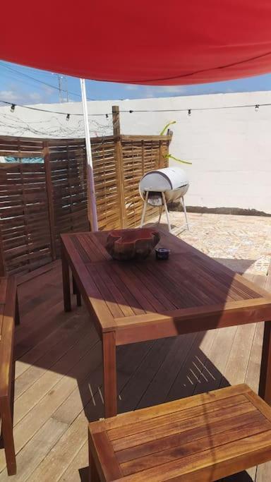 Beautiful Chalet With Wifi And Free Parking Arona  Eksteriør bilde